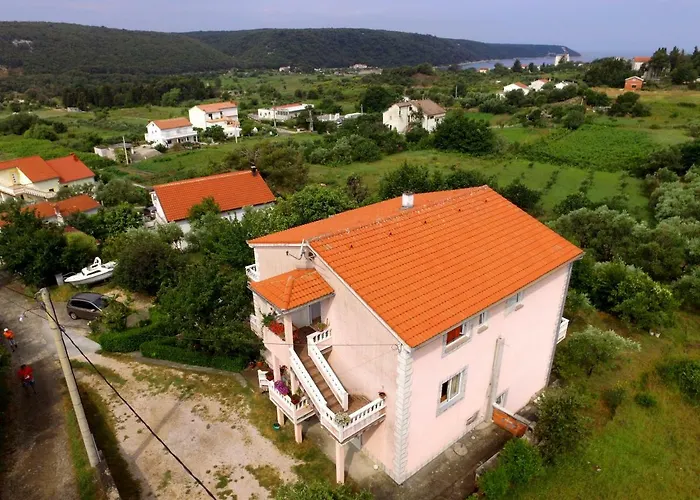 Margeta Apartament Rab Town